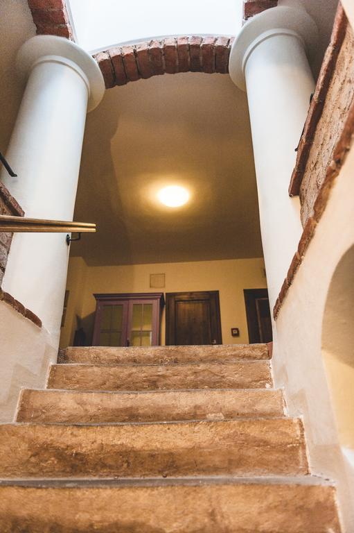 Hotel U Ceske Koruny Hradec Králové Exteriör bild