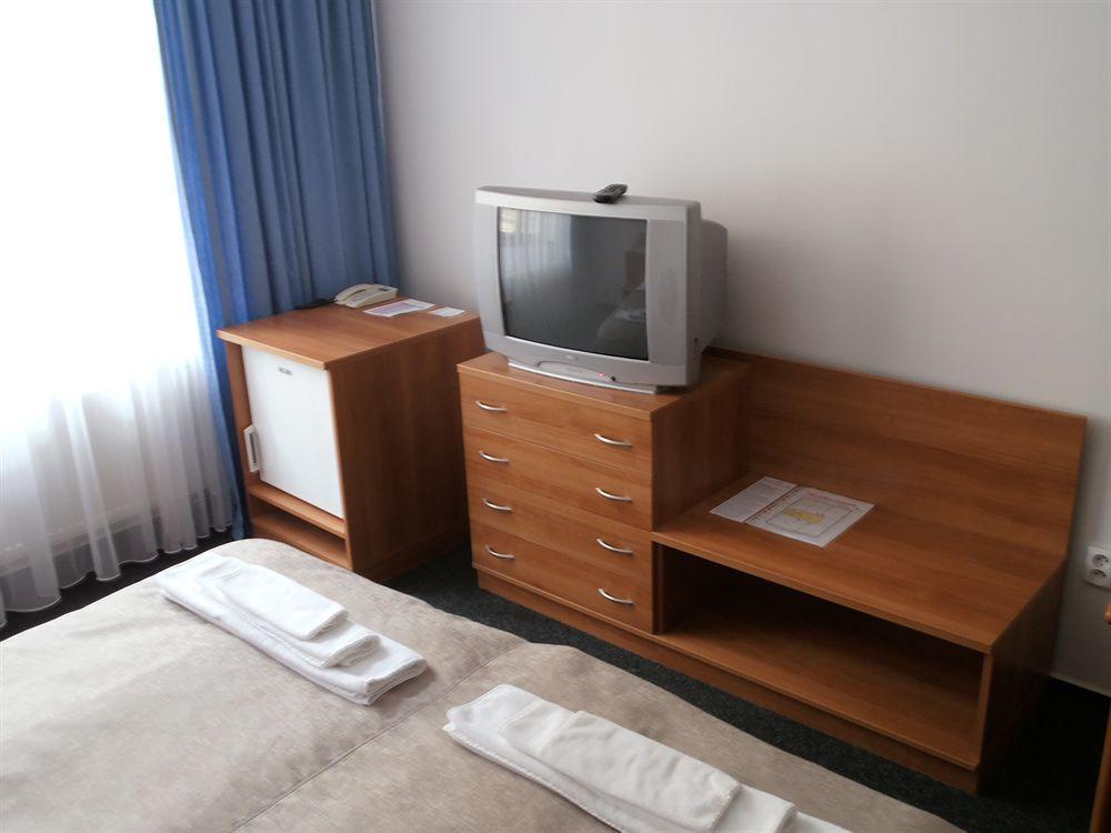 Hotel U Ceske Koruny Hradec Králové Exteriör bild
