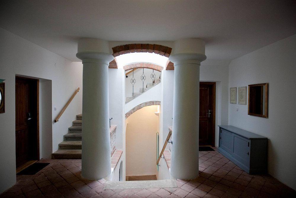 Hotel U Ceske Koruny Hradec Králové Exteriör bild