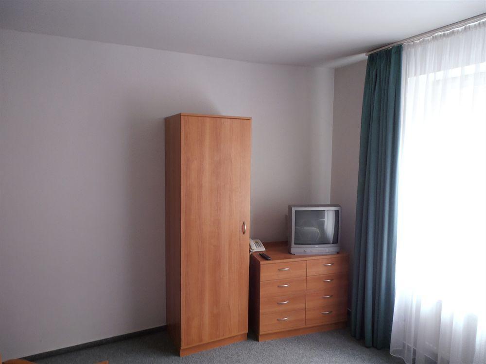 Hotel U Ceske Koruny Hradec Králové Exteriör bild