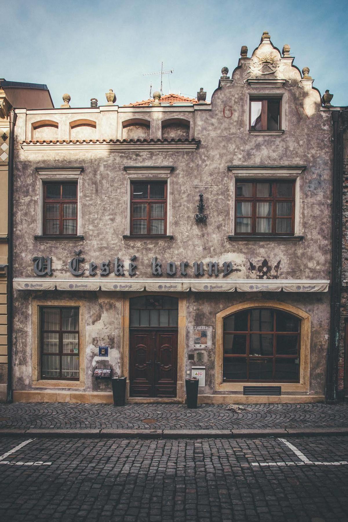 Hotel U Ceske Koruny Hradec Králové Exteriör bild