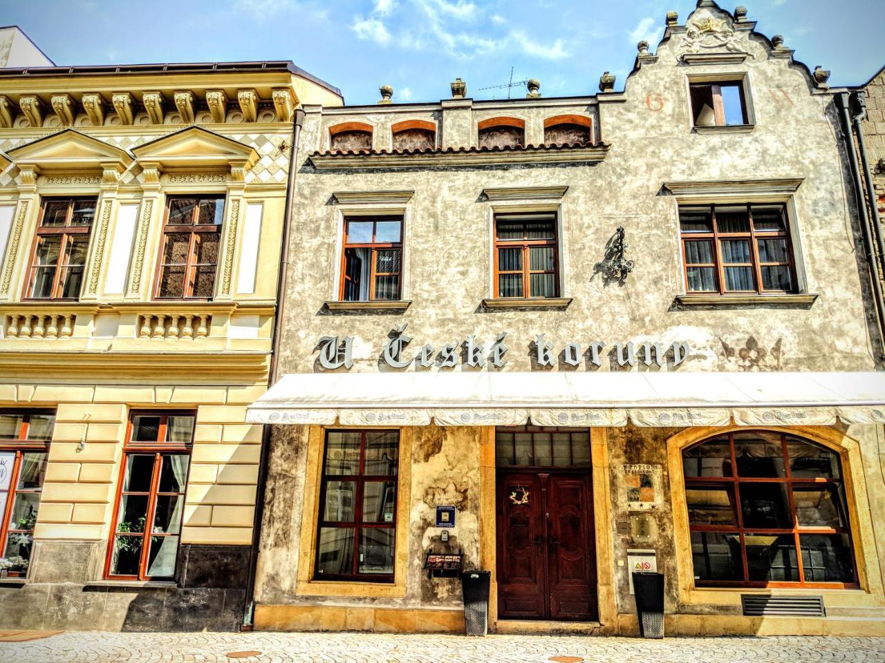 Hotel U Ceske Koruny Hradec Králové Exteriör bild